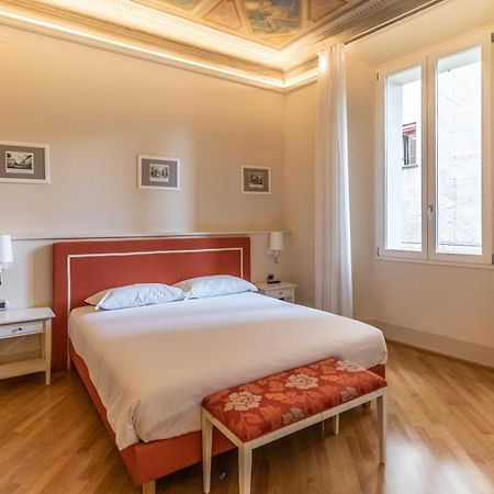 Casa Isolani Luxury Rooms Piazza Maggiore 1 Болонья Экстерьер фото